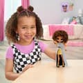 Miniatyrbillede 5 af 6: LOL Surprise OMG - 24 cm modedukke - Royal Bee - 2 outfits med kam og tilbehør - Fra 4 år