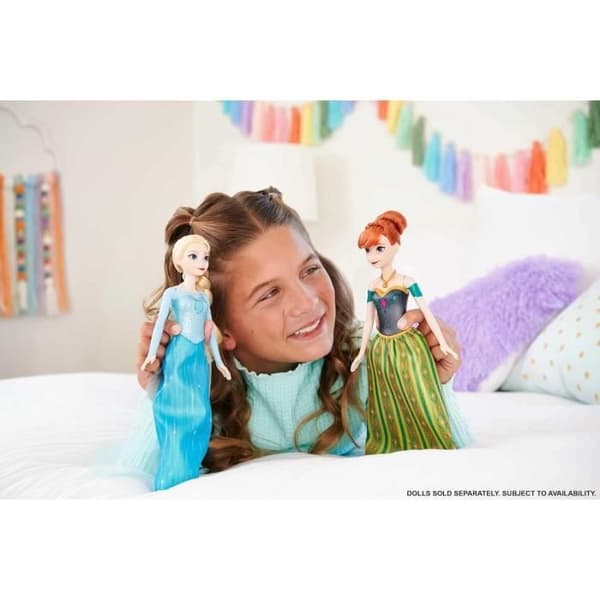 SJUNGANDE ANNA DOLL