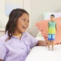 Miniatyrbild 6 av 6: KEN FASHIONISTA LINNE