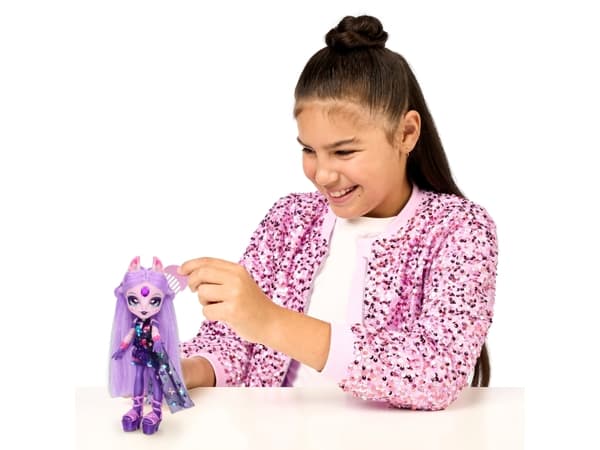 MAGIC MIXIES Pixlings Doll, Howlexa
