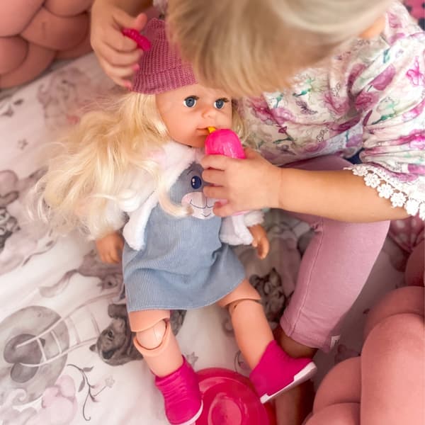 WOOPIE ROYAL Interaktiv Docka Zosia med Hatt 43 cm + Tillbehör