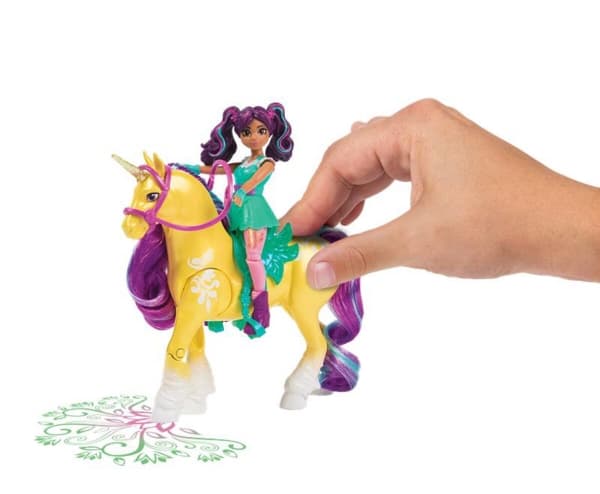 Unicorn Academy Doll Ava & Plant Magic Leaf