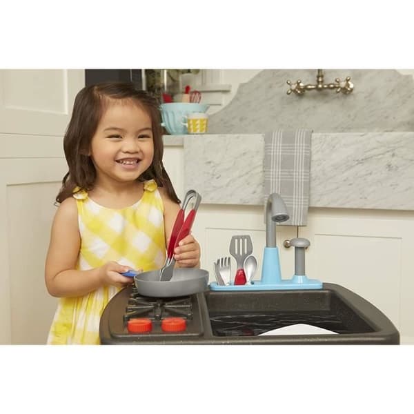Diskho och spis - LITTLE TIKES - Primo - Fungerar med pump - Inkluderar porslin - Från 3 år