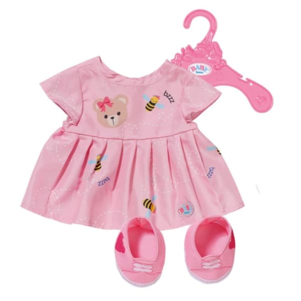 Bebisfödd nallebjörnsoutfit