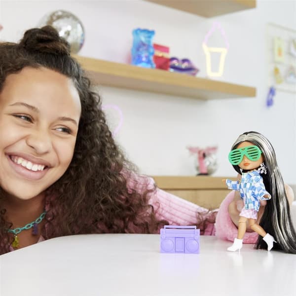 Barbie Extra Minis Doll Checker Jacka CDON