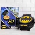 Miniatyrbild 8 av 8: Uncanny Brands Gofrera Batman Gul