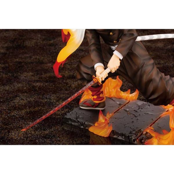 Kotobukiya Kimetsu No Yaiba Artfx J Kyojuro Rengoku Bonus Edition Monivärinen