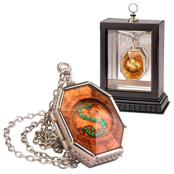 Noble Collection Hängsmycke Horrocrux Salazar Slytherin Flerfärgad