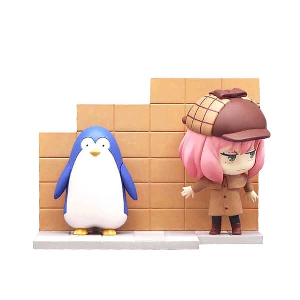 Furyu Spy X Family Hold Figure Pvc Anya & Penguin 10 Cm Statue Rosa