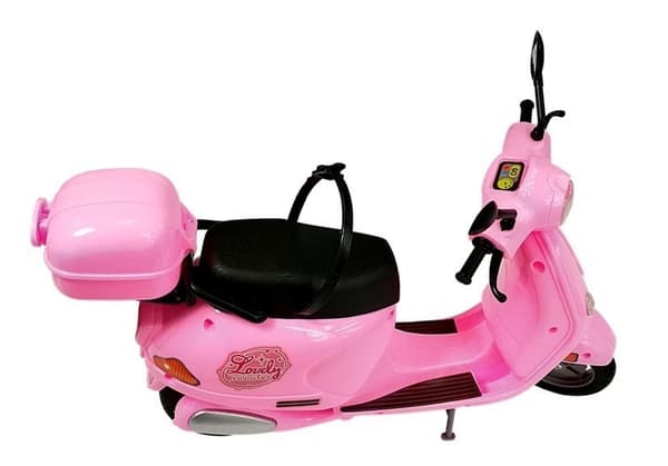 Dukke med tilbehør til scooterhjelm