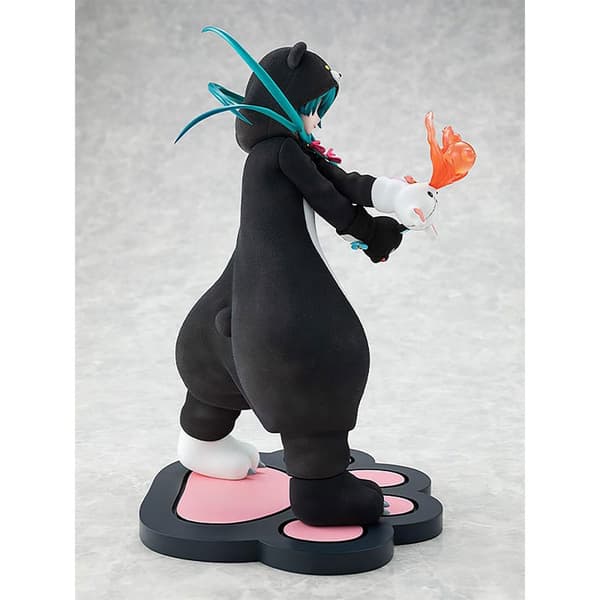 Kadokawa Statue Pvc 1/7 Yuna 23 Cm Kuma Kuma Kuma Bear