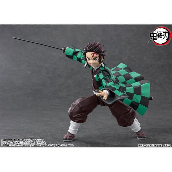 Bandai Tamashii Nations Demon Slayer: Kimetsu No Yaiba Sh Tanjiro Kamado-figur 14 Cm