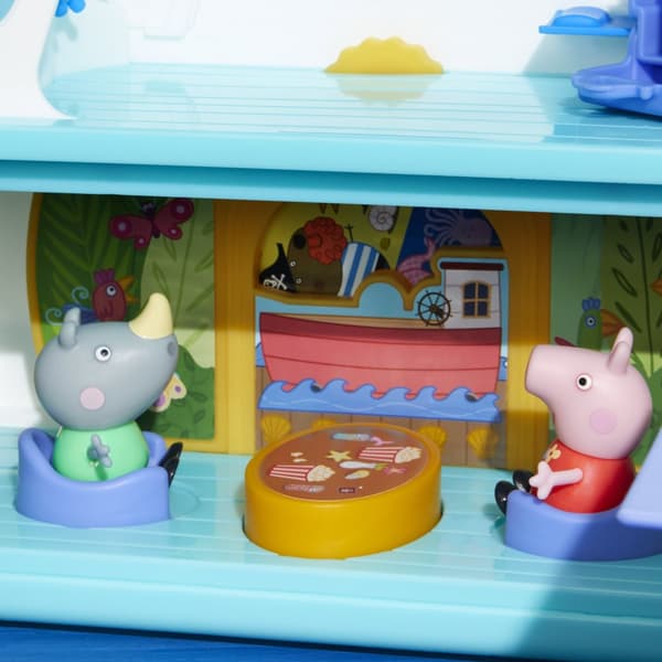 PEPPA GRIS Passagerarfartyg + 3 figurer F6284 Kryssningsfartyg