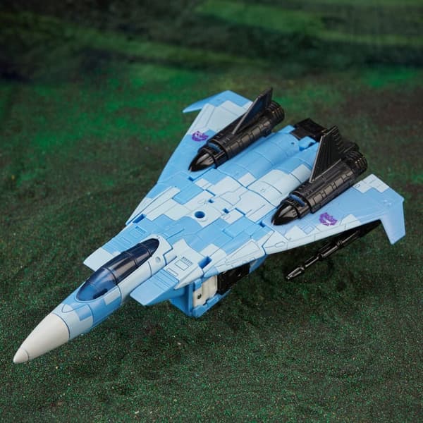 Hasbro Transformers TOMY TAKARA Cloudcover -lentokone Transformers-figuuri