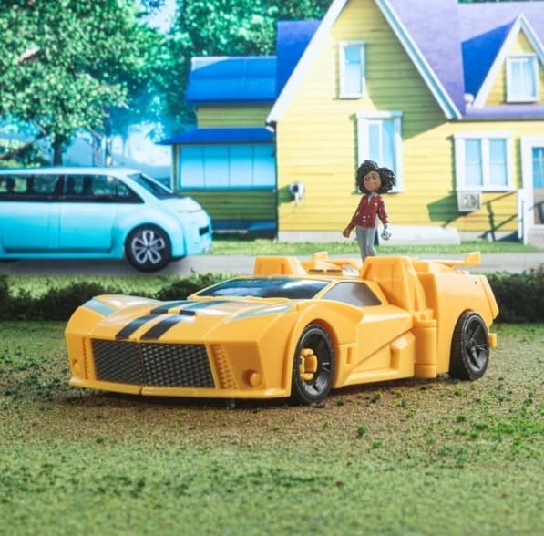 Hasbro Transformers EarthSpark Bumblebee & Mo Malto 20.3cm toimintahahmo