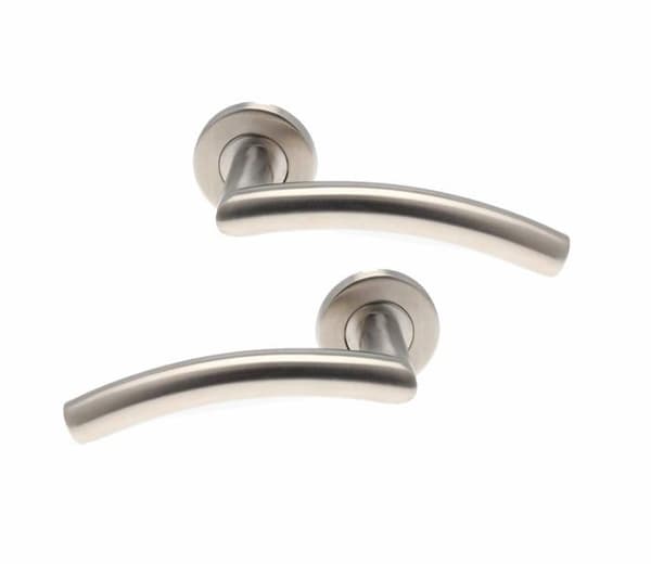 Dörrhandtag Bricard 666453 Ett par dörrhandtag på Tempo Classic rostfri rosett, 7mm kvadrat