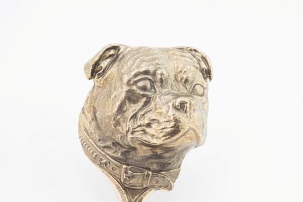 Staffordshire Bull Terrier, Staffik, Staffi - dörrknackare i form av ett hundhuvud, dörrknackare i mässing, retro dörrdekoration av Art-Dog