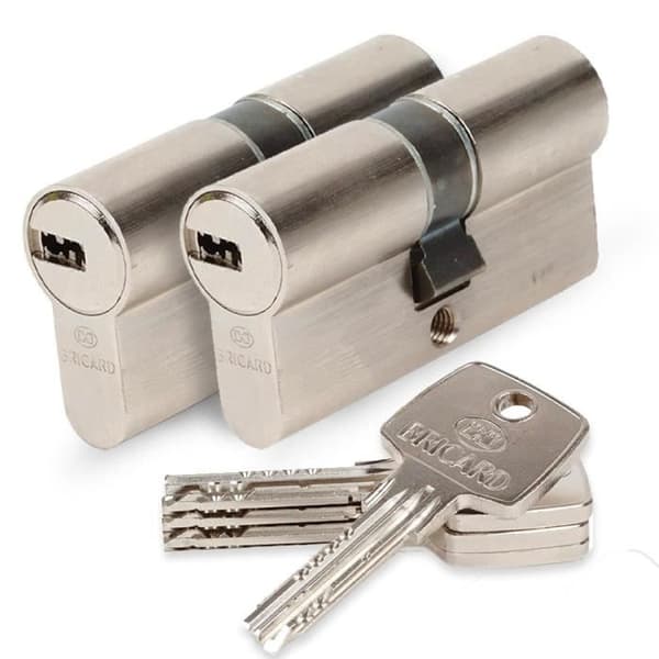 Set med 2st Bricard Astral 17152 löstagbara dörrcylindrar 30+30 mm