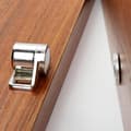 Pikkukuva 5 / 7: 2 kpl magneettilukot sinkkiseoksesta valmistettu magneettikaappi yksiovinen magneettinen kaappi vitriinin kaappi kaapin ovi helppo asennus (ase musta)