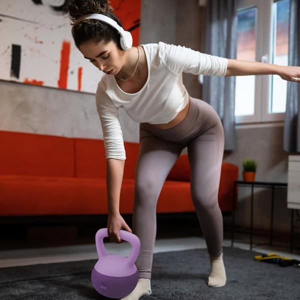 Kettlebell - Mjuk - 4KG - Ergonomisk Design - Halkfri Beläggning - Kompakt och Bärbar