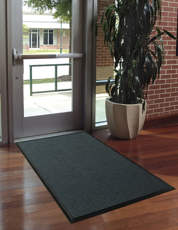 Waterhog Classic torrgångsmatta / entrématta 115x180 cm - Gummikant - Antracit