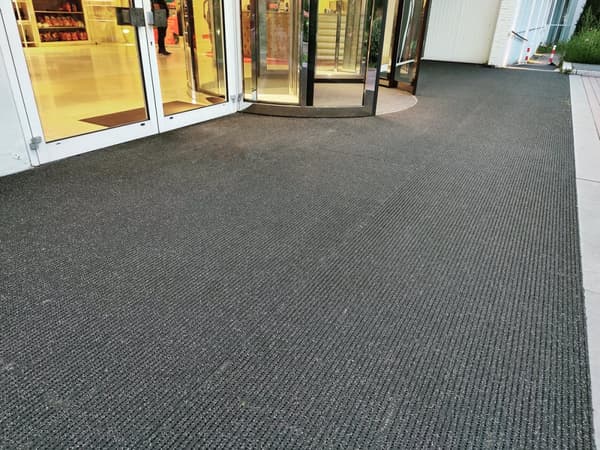 Sorakaappi Liukumaton matto rullalla - Antrasiitti - Leveys 90 cm