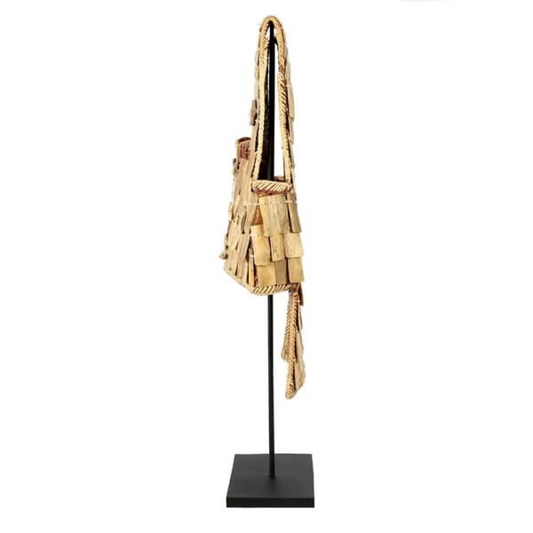 Rootz The Warrior på stativ - Konstverk - Skulptur - Buffalo Bone - Unikt mittpunkt - 10 cm x 40 cm x 80 cm