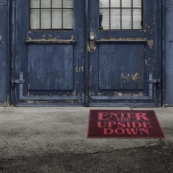 Stranger Things Rubber Dörrmatta - Gå in i Upside Down Unique