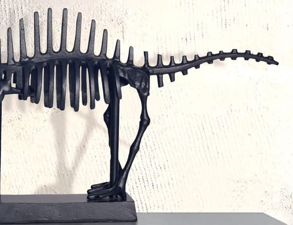 Rootz Dekorativ T -Rex -staty - Modern dinosaurifigur - Handgjord skulptur - Unik design - 62 cm x 32,5 cm x 12 cm