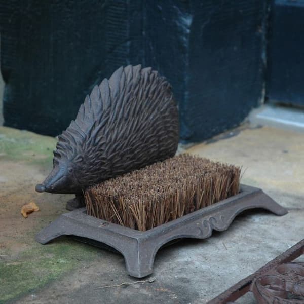 Borstborste - ESSCHERT DESIGN - Igel - Gjutjärn - 25 cm - 16 cm