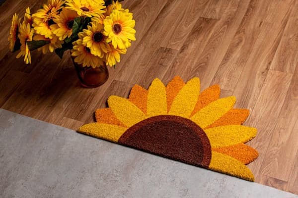 Original "solros" kokos dörrmatta med halkfri PVC bas. Storlek: 70 x 40 x 1,5 cm. Färg: Gul - FISURA
