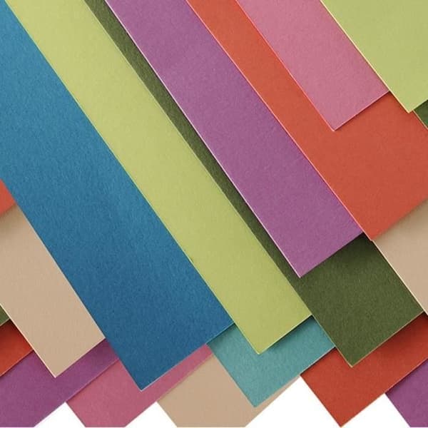 MANZANA GREEN GUARRO CARDBOARD -50X65 CM -185 GR (25 ENHETER) CANSON 200040
