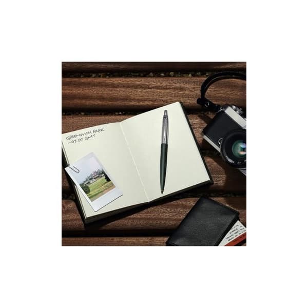 Kulspet - PARKER - Jotter XL - Matgrön Greenwich - Återfyllbar - Blå medelspets