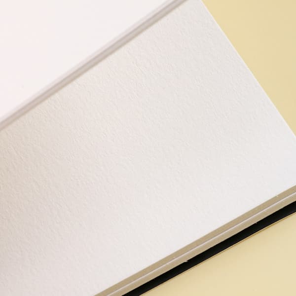 INF Skitsebog - Minimalistisk Hardcover Tegneblok