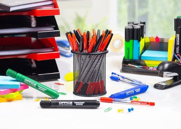 Stylo - pennuppsättning - kontorsprodukter Stylo 0,7 mm röd (50)