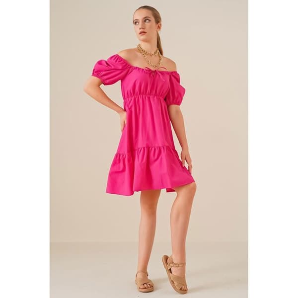 Uppställd klänning - OKÄND MÄRKE - Storlek 38 - 70% Bomull - 30% Polyester - Längd 75 cm