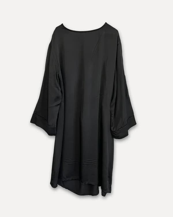 Black Beauty Dress - Reunion Home