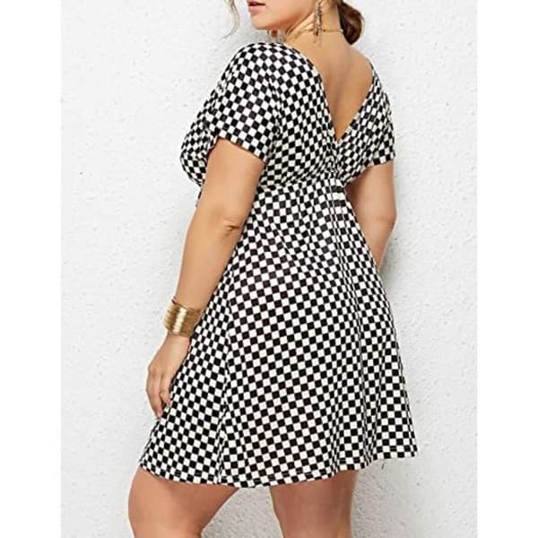 Robe RWZ38 Mini kimono sexy med V-ockning och dragsko i midjan Storlek-40