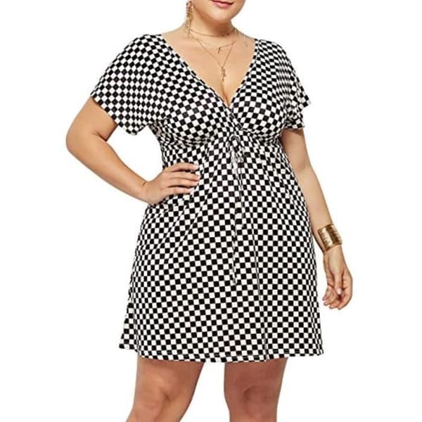 Robe RWZ38 Mini kimono sexy med V-ockning och dragsko i midjan Storlek-40
