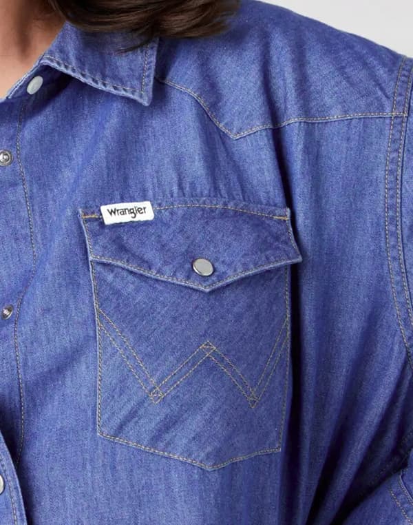 Wrangler Farkkupaitamekko Mid Indigo Löysä farkkumekko Sininen Farkku S