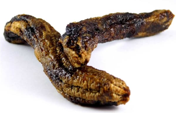 KOKONAISIA KUIVATTUJA BANAANEJA, TUMMAT, SOKERITTOMAT, 500 g