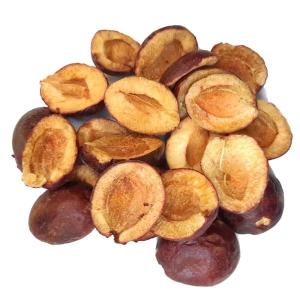 Pakastekuivattuja luumuja 50 g