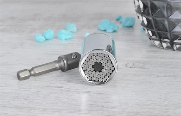 Universalnyckel – Universal Hylsnyckel 7-19mm med Förlängning