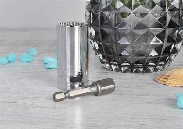 Universalnyckel – Universal Hylsnyckel 7-19mm med Förlängning