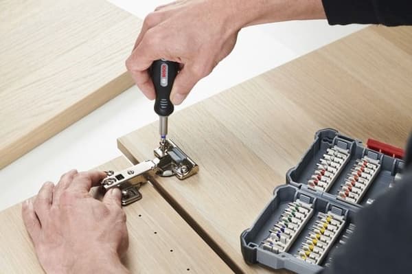 Bitset - BOSCH - 2607017692 - 44 delar - S2 stål - Sexkantigt