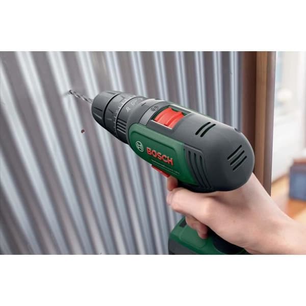 Bosch Universal Slagboremaskine 18V + 2 stk. 2,0 Ah Batterier og Oplader