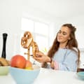 Miniatyrbild 2 av 6: Relaxdays bambuhållare för muggar, 6 grenar, höjd 35 cm, även stöd för charkuterier eller pretzel, muggträd, naturlig