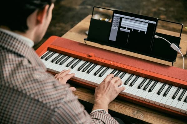 Casio CT-S1 digitaalinen syntetisaattori 61 punainen