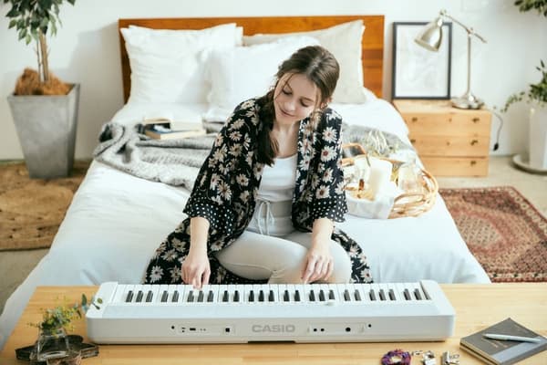 Casio CT-S1 Digitaalinen syntetisaattori 61 Valkoinen