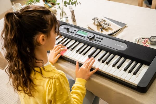 Casio LK-S450 syntetisaattori Digitaalinen syntetisaattori 61 Musta